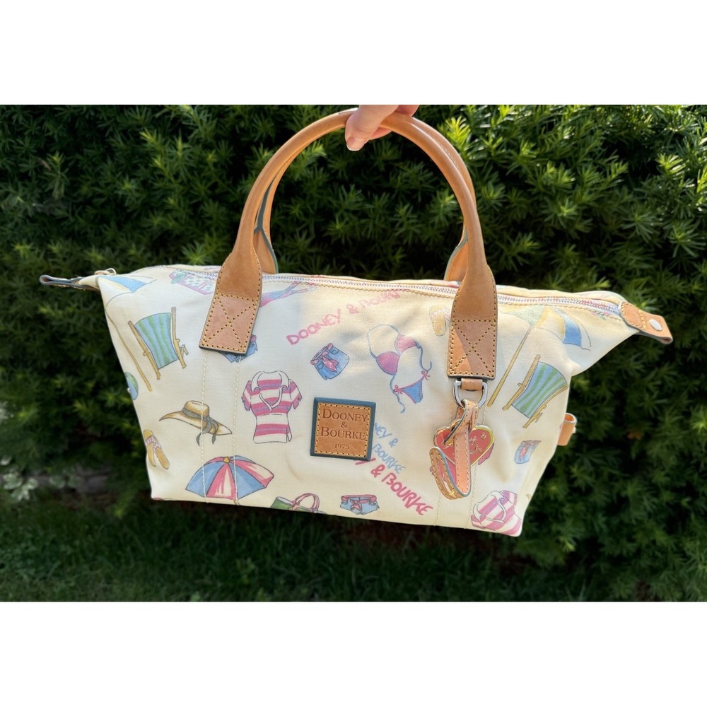 Dooney And Bourke Miami Beach Print‎ Medium Duffle *Read*